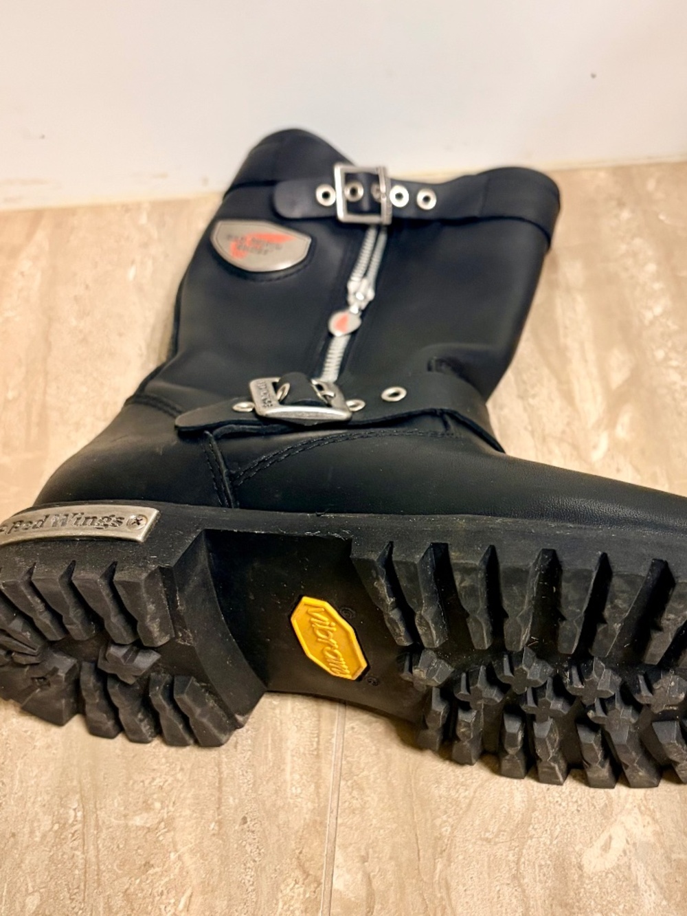 Red Wing leather boots - Picture 7 of 10